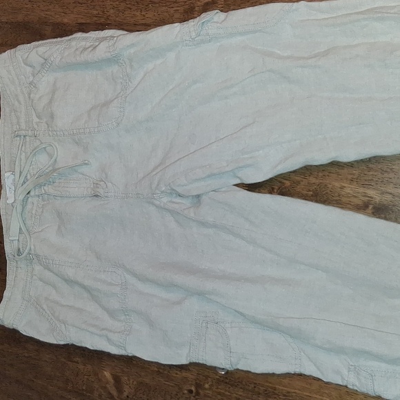 Chico's 100% Linen Cropped Rolled Light weight Cargo pants Lagenollk 2/Large - Picture 2 of 9